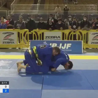 /img/17070-bjj-tarantula-guard-drill.webp