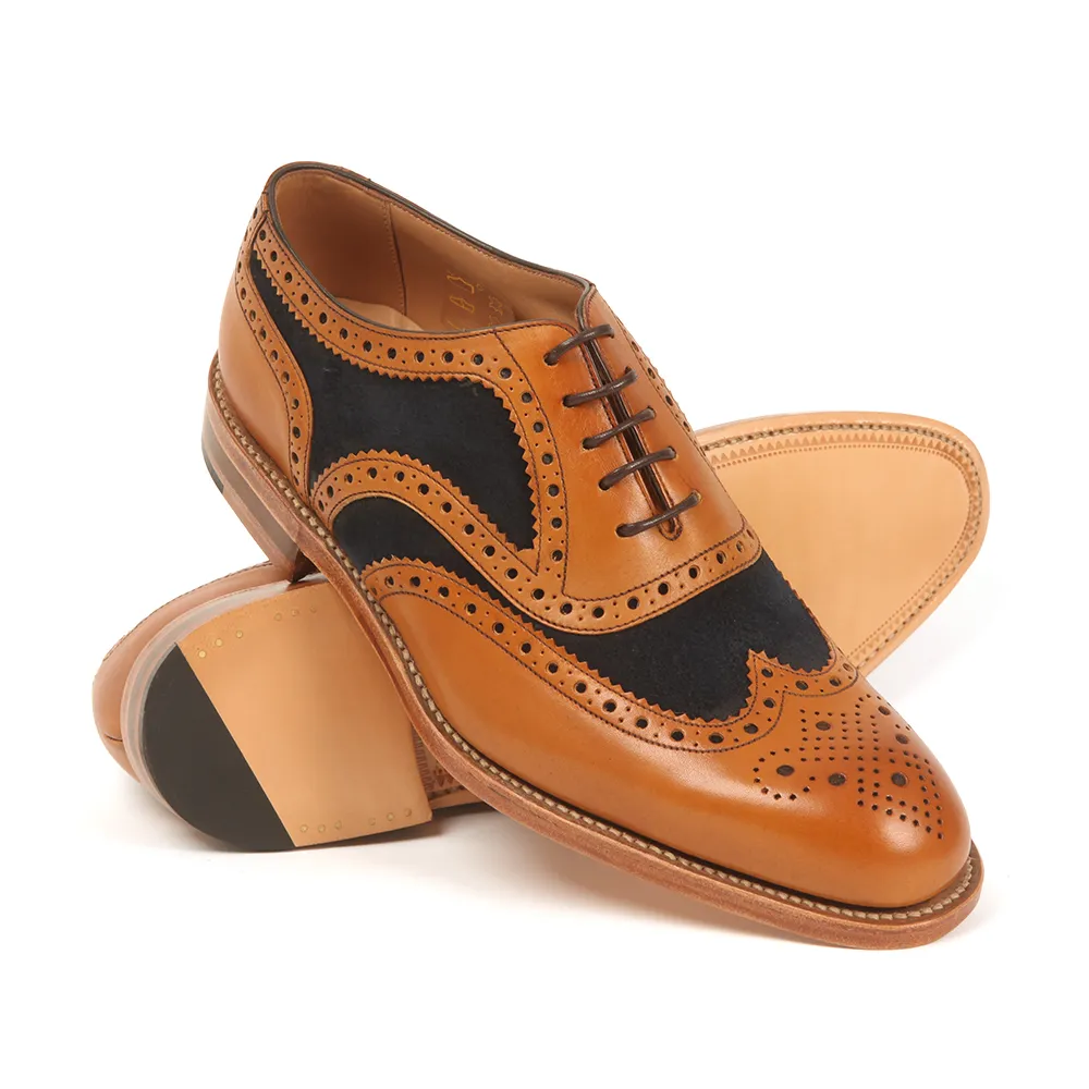 17157 loake tarantula close up