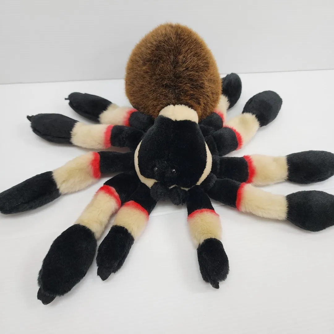 17203 tarantula feeding